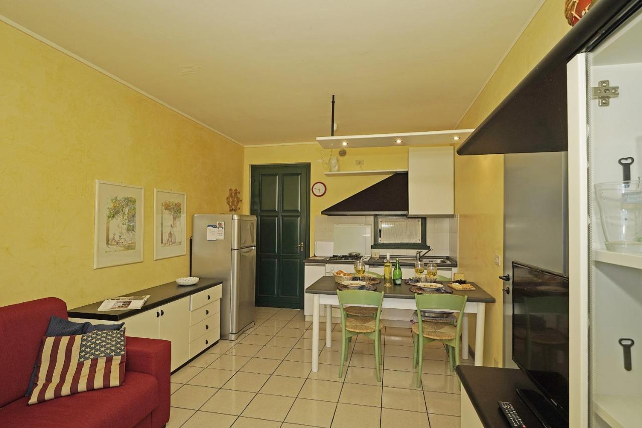 Appartement Il Porticciolo P1-12 By Wonderful Italy à Sirmione Extérieur photo