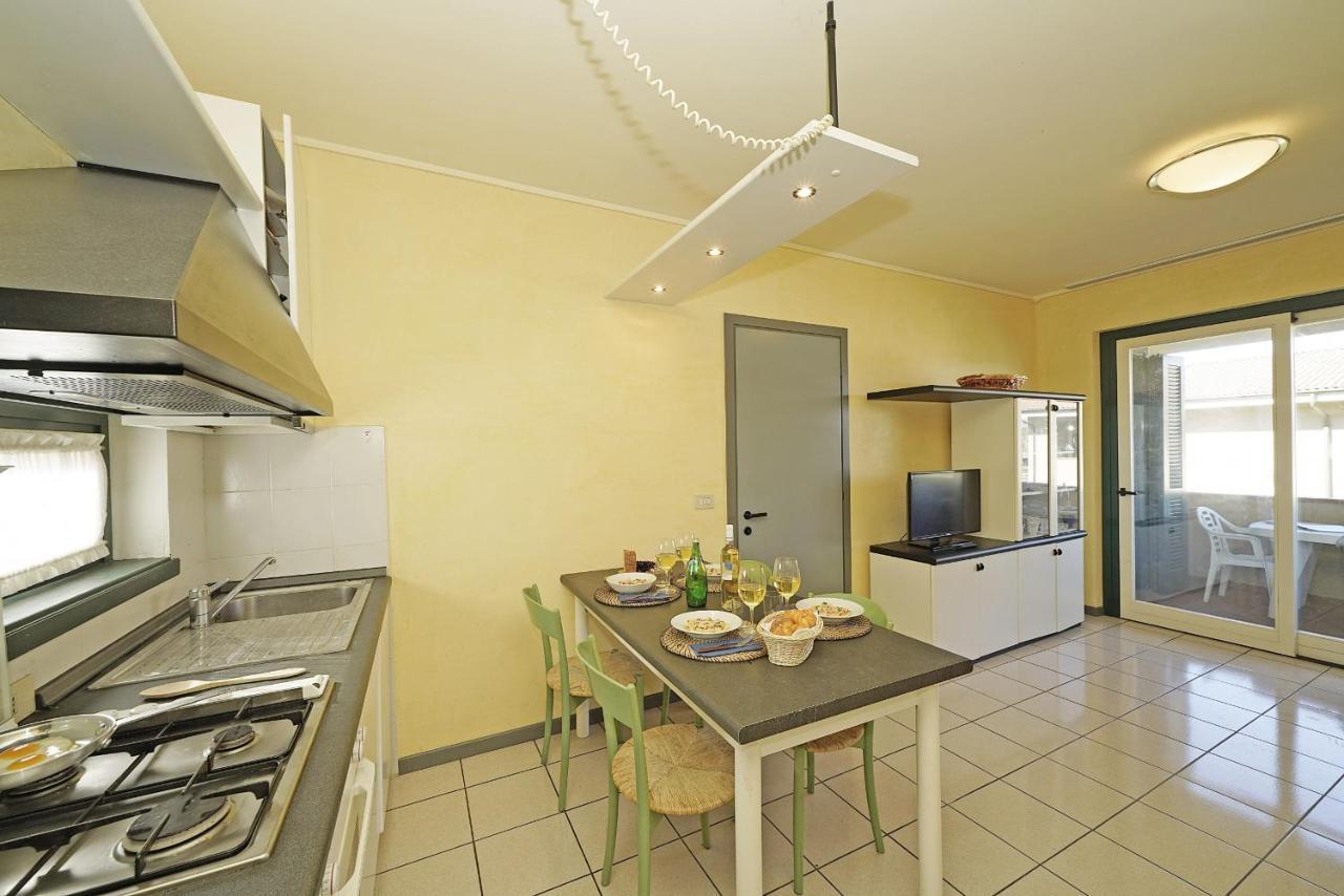 Appartement Il Porticciolo P1-12 By Wonderful Italy à Sirmione Extérieur photo