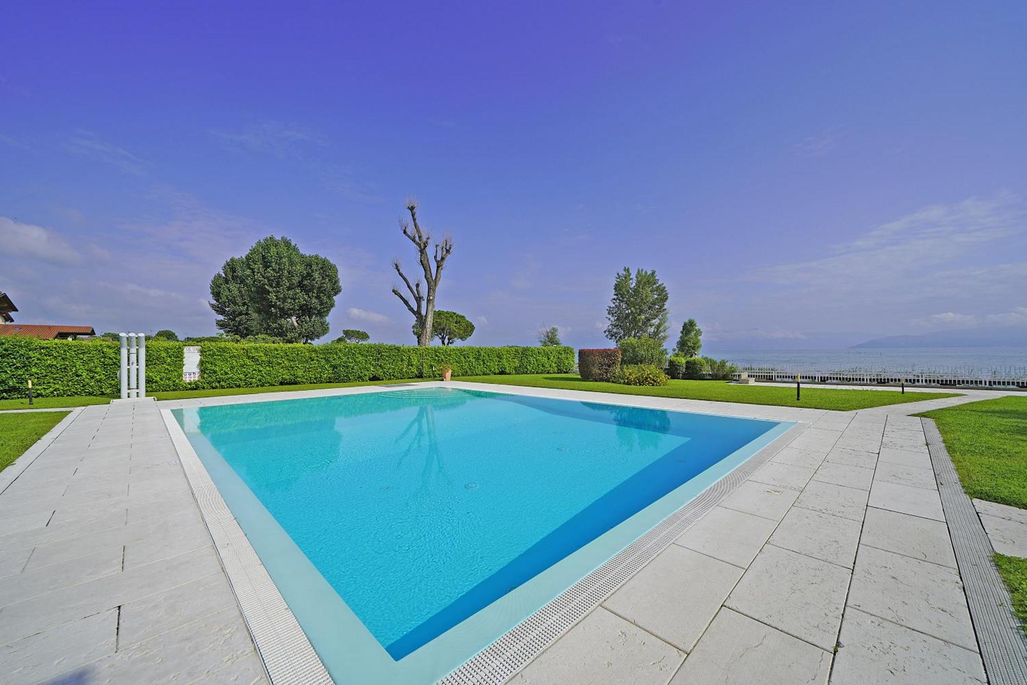 Appartement Il Porticciolo P1-12 By Wonderful Italy à Sirmione Extérieur photo