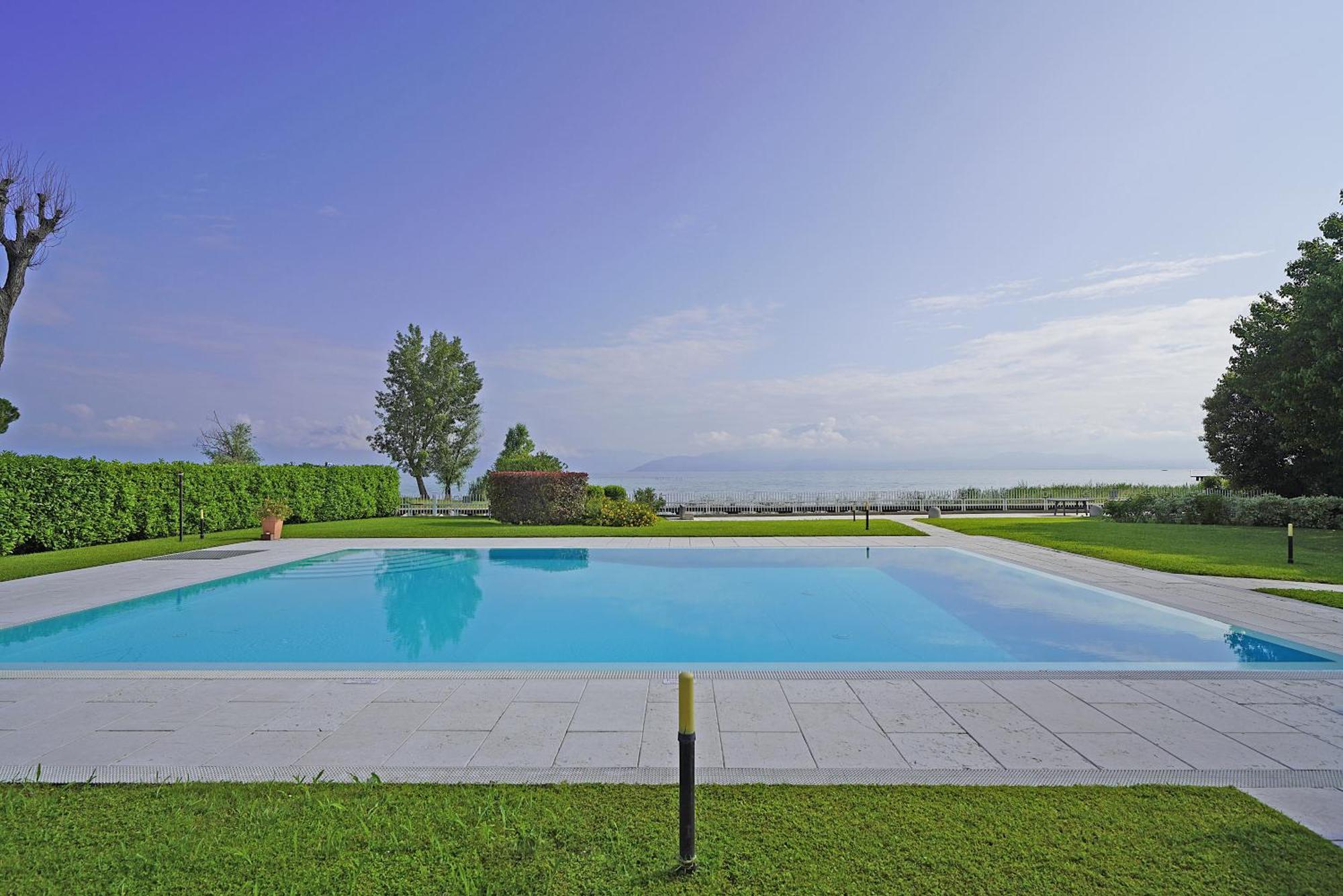 Appartement Il Porticciolo P1-12 By Wonderful Italy à Sirmione Extérieur photo